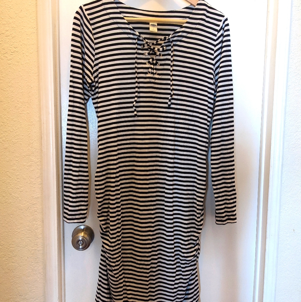 Old Navy Maternity Dress